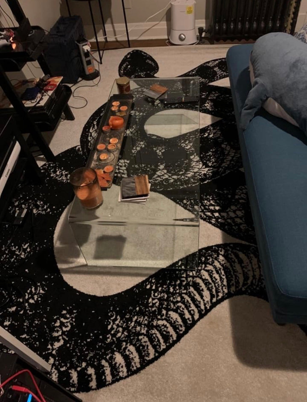 SNAKE RUG