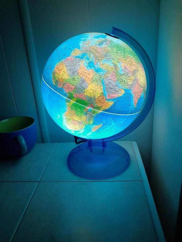 ILLUMINATED GLOBE