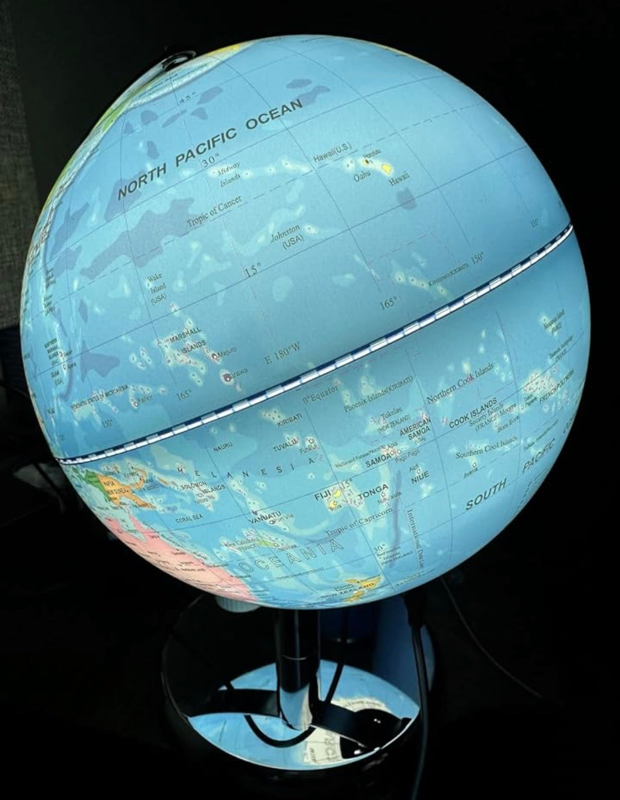 ILLUMINATED GLOBE