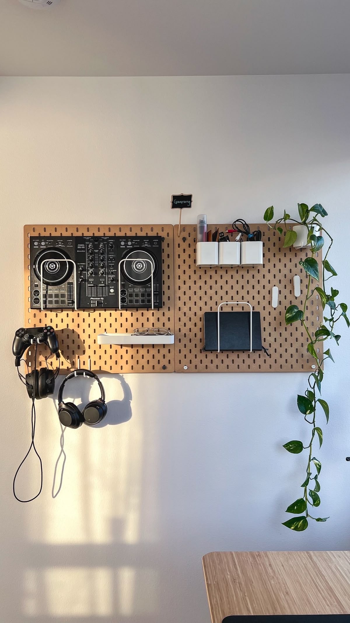 PEGBOARD ORGANIZER