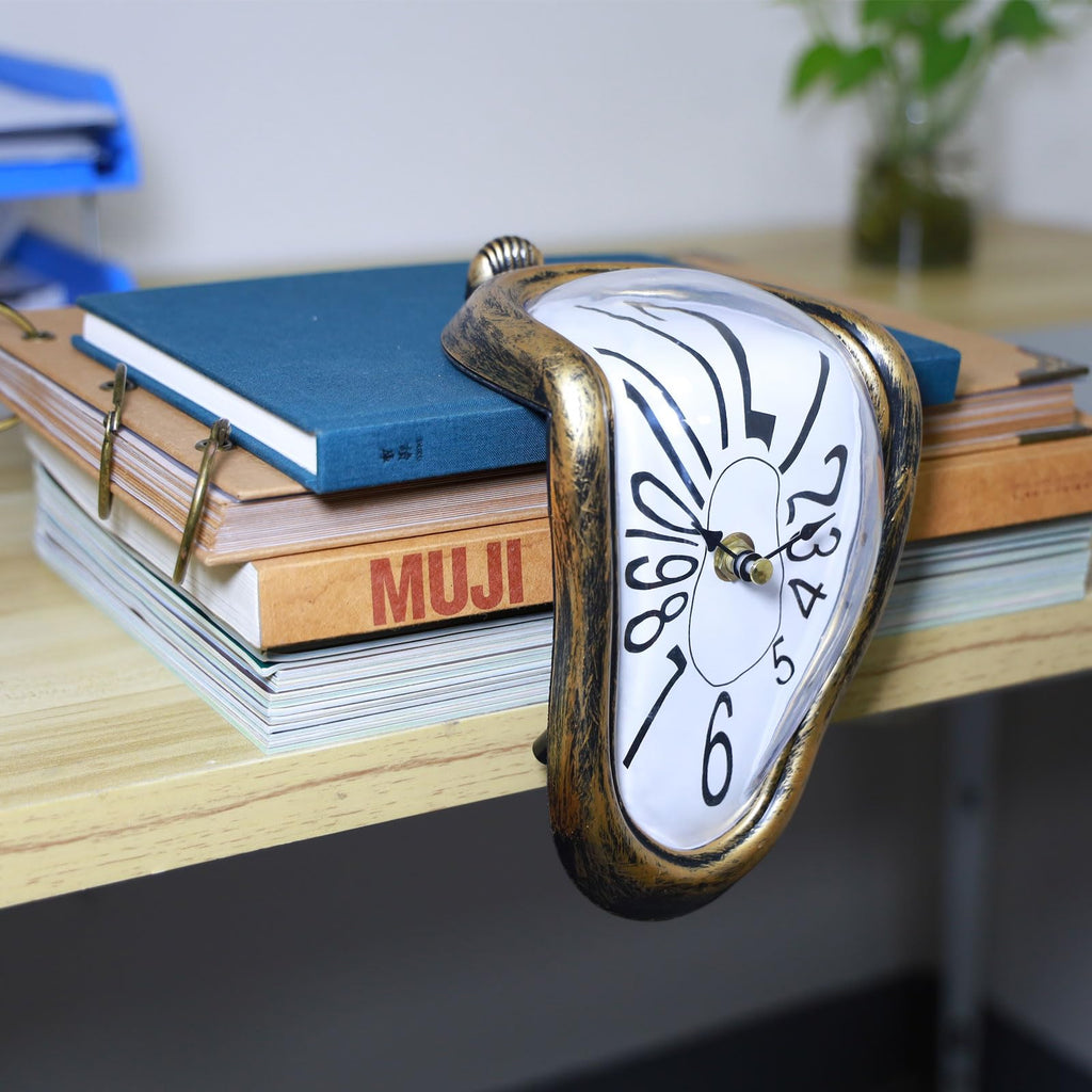 MELTING CLOCK
