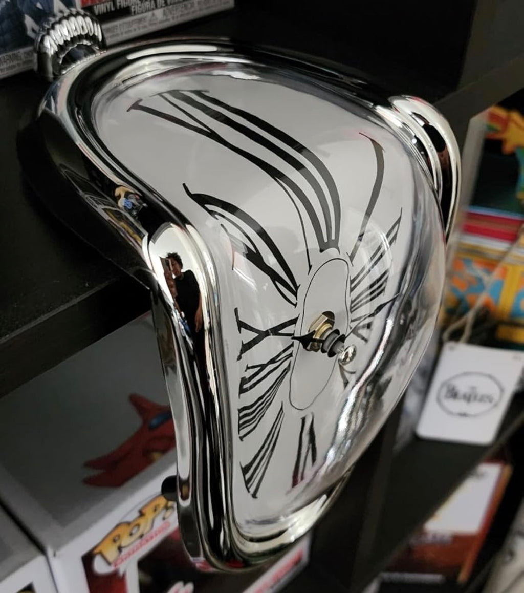 MELTING CLOCK