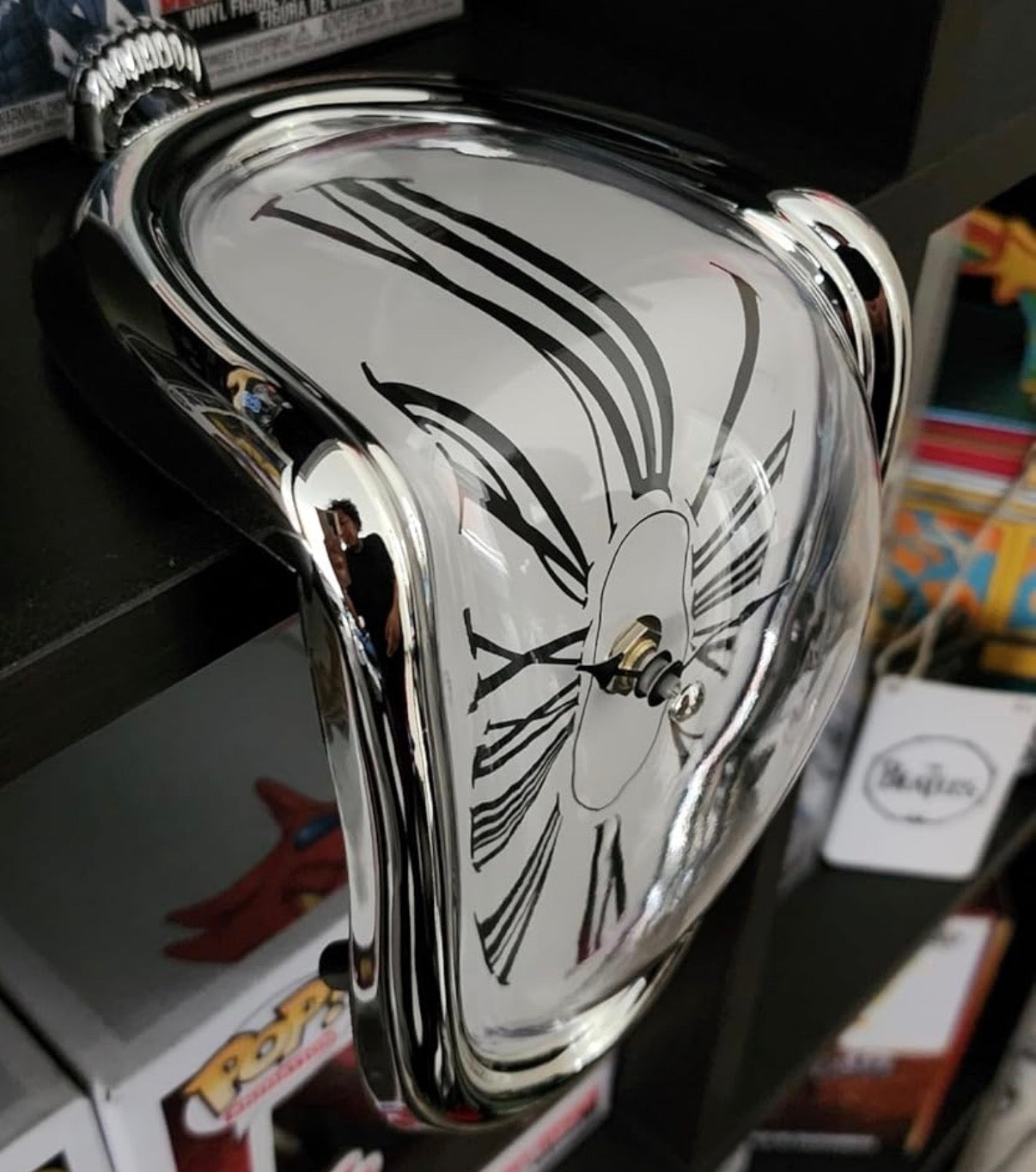 MELTING CLOCK