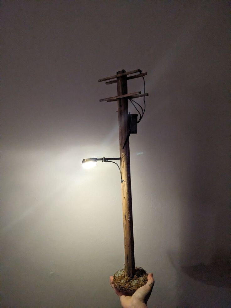 TELEPHONE POLE LAMP
