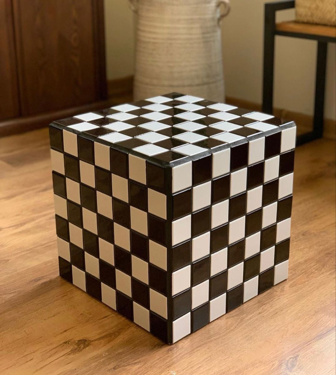 TILED TABLE